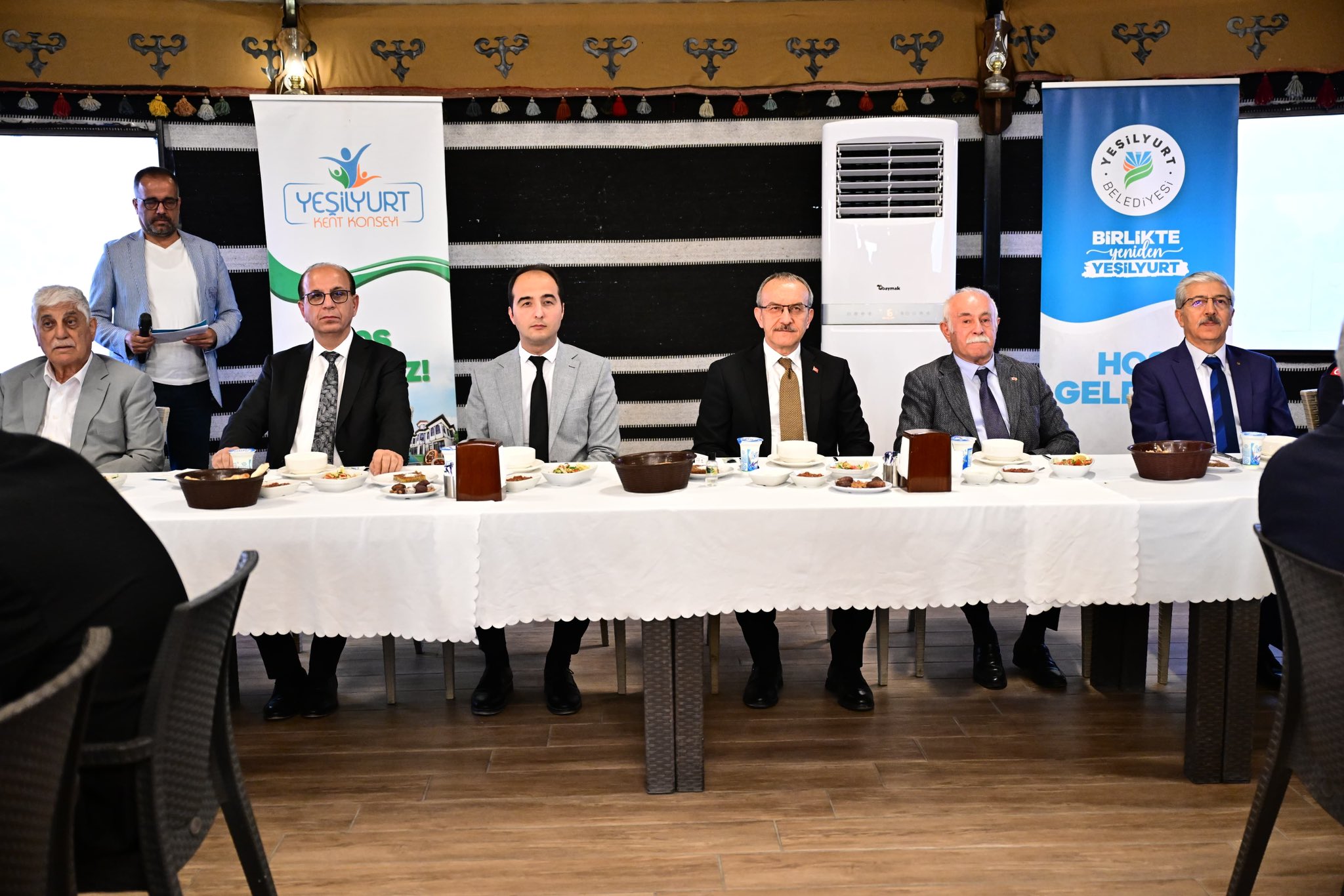 Yeşilyurt Belediyesi Muharrem Ay'ı İftarı Verdi