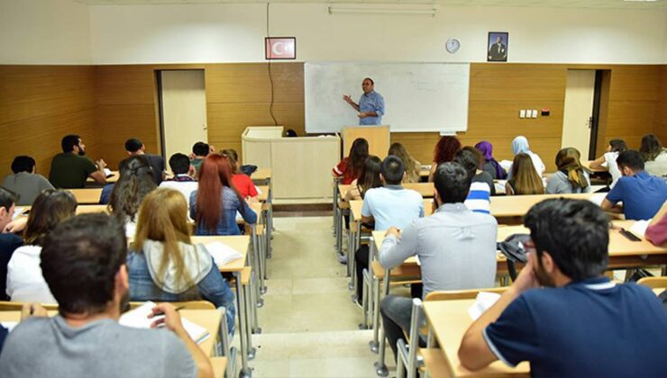 10 yılda 19 milyon genç üniversite eğitimini bıraktı