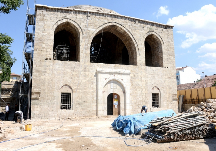 127 Yıllık Taşhoron Kilisesi Aslına Uygun Restore Ediliyor