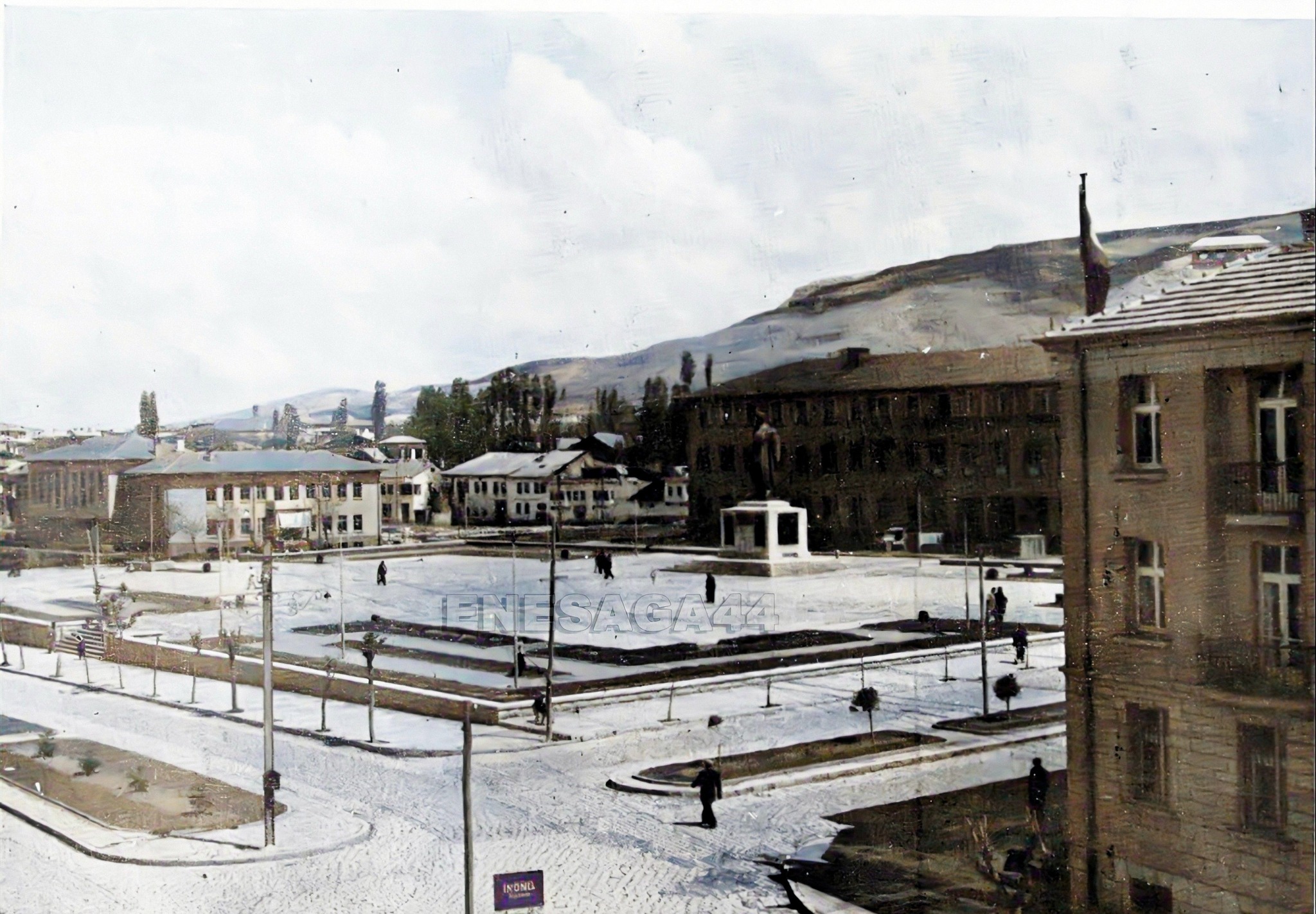 1949 Yılında Malatya Hükumet Meydanı