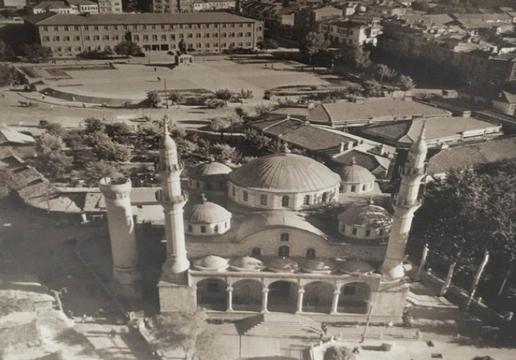 1960: Yeni Cami ve Hükumet meydanı
