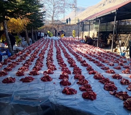 Adıyaman Bulam'da 'Zerban Lokması' Dağıtıldı.