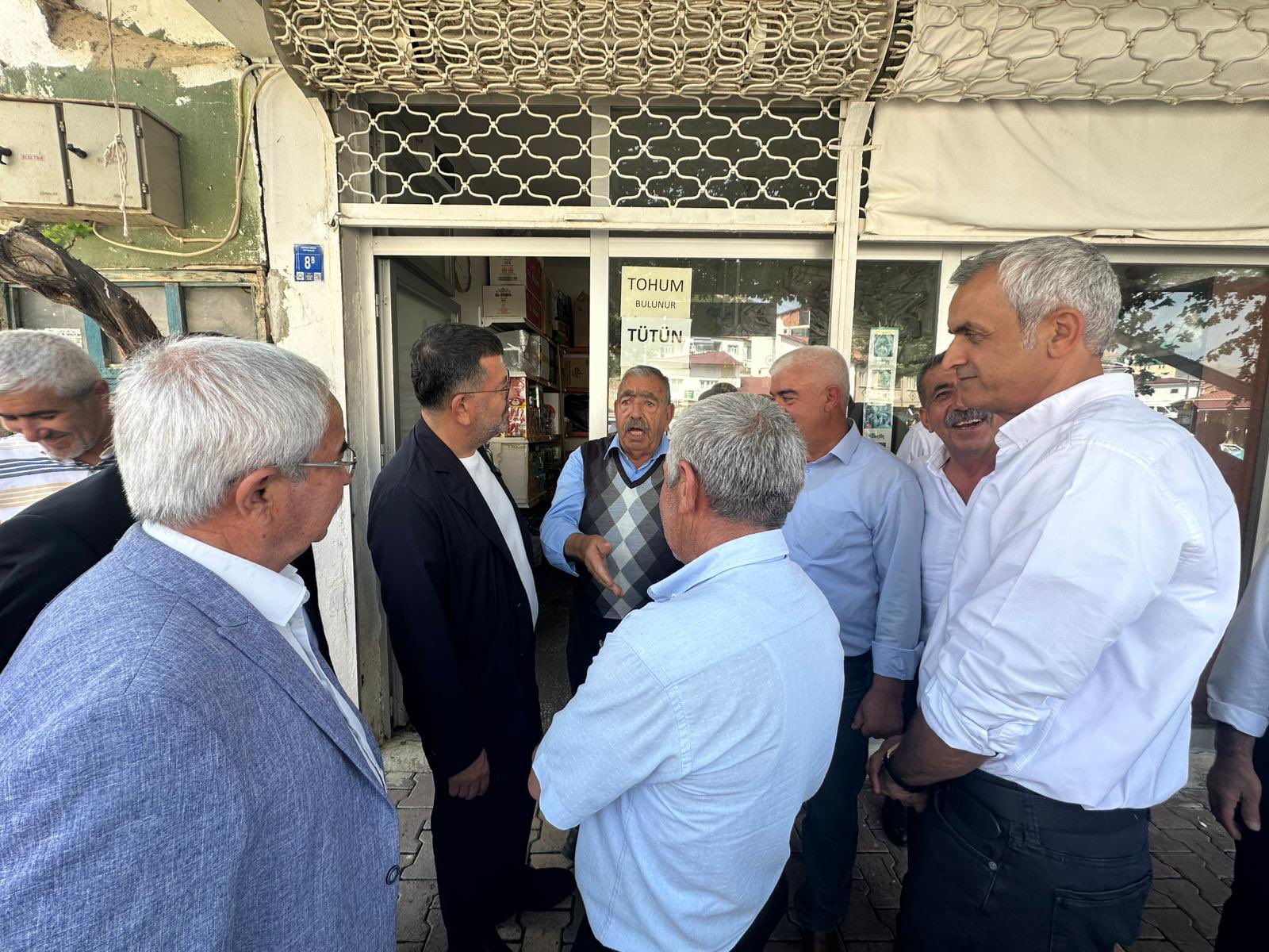 Ağbaba: Yerli Tütüne Uyuşturucu Muamelesi Yapılıyor