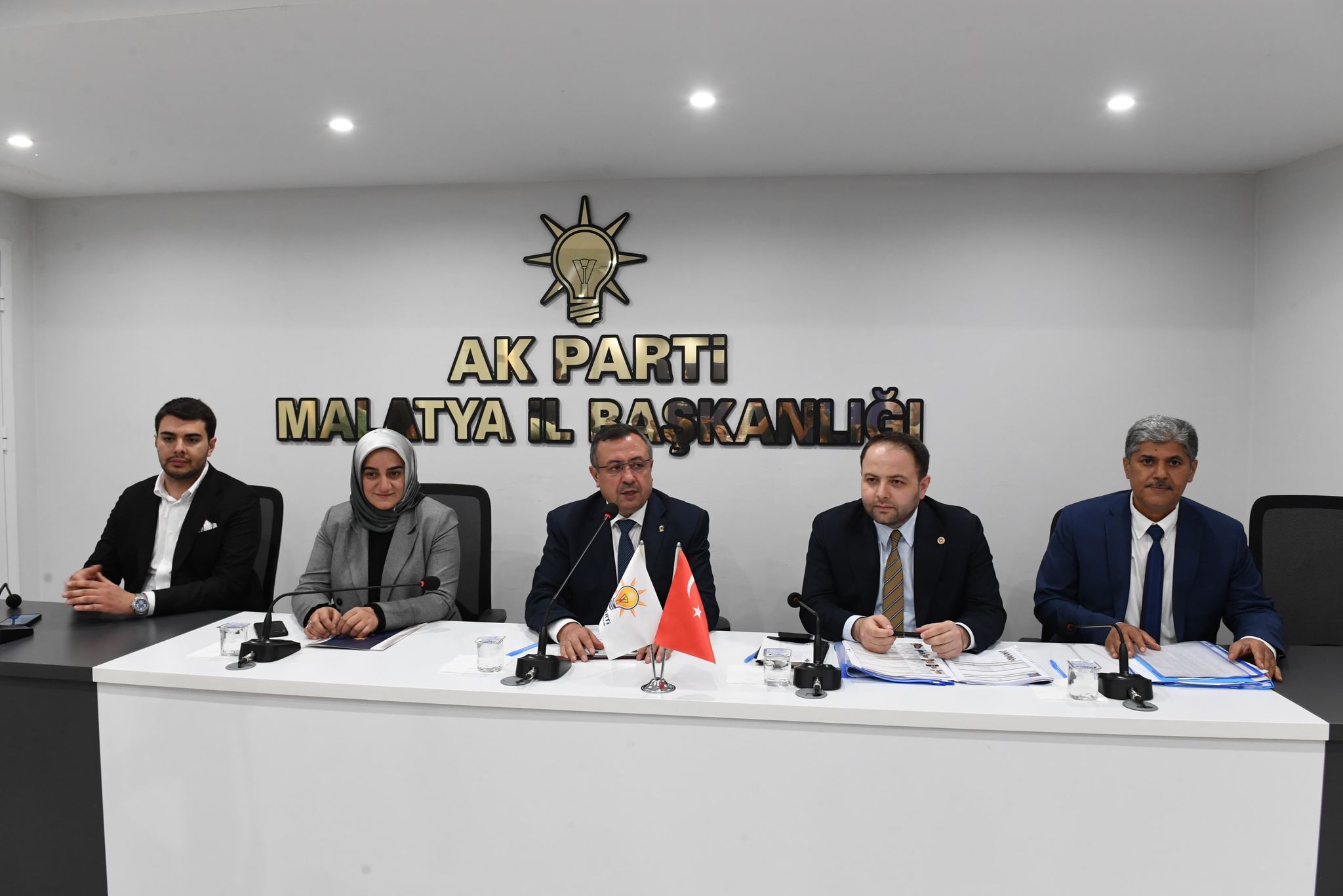 AK Parti Malatya İl Yönetimi Toplandı