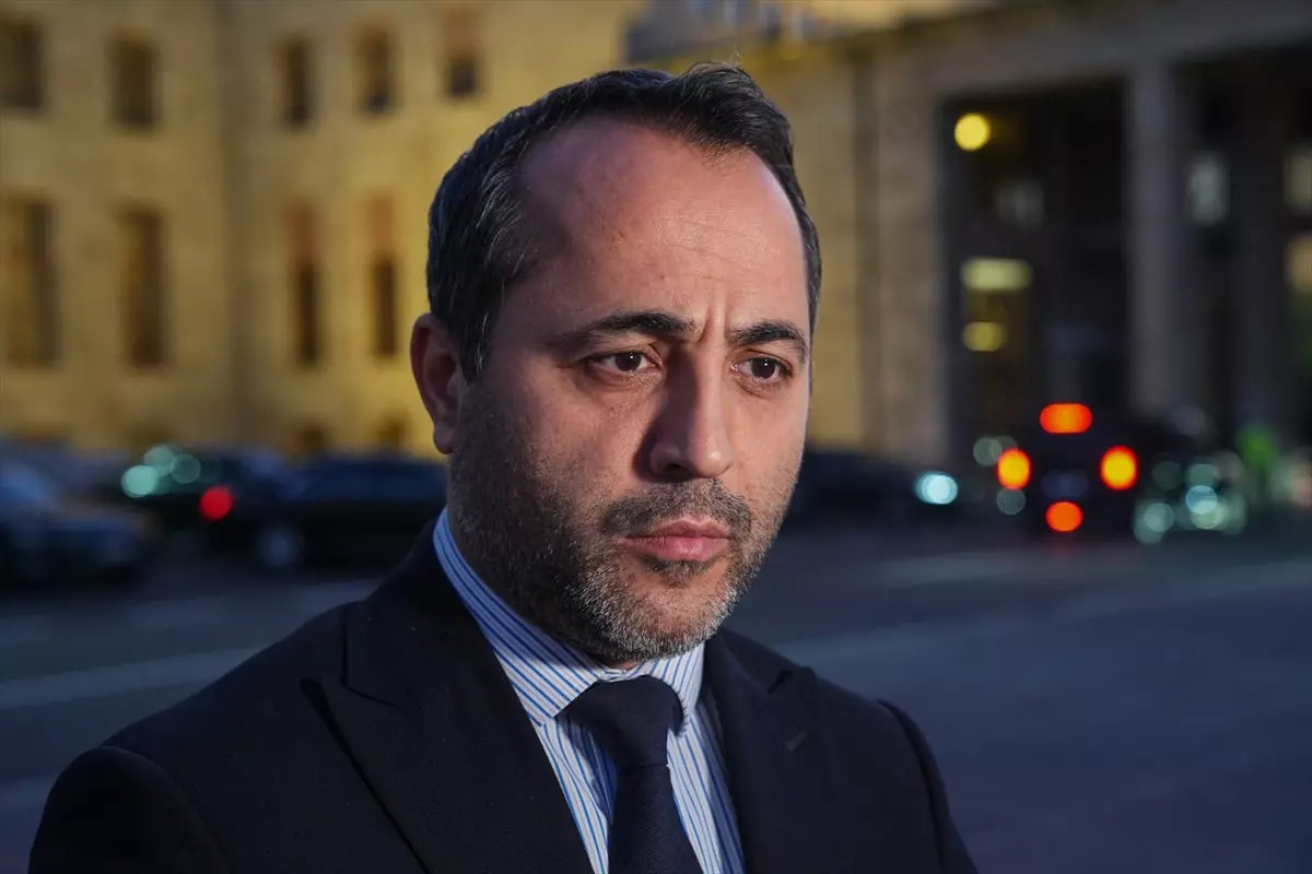 AK Partinin Terörsüz Türkiye Raporunu Babacan Yazdı