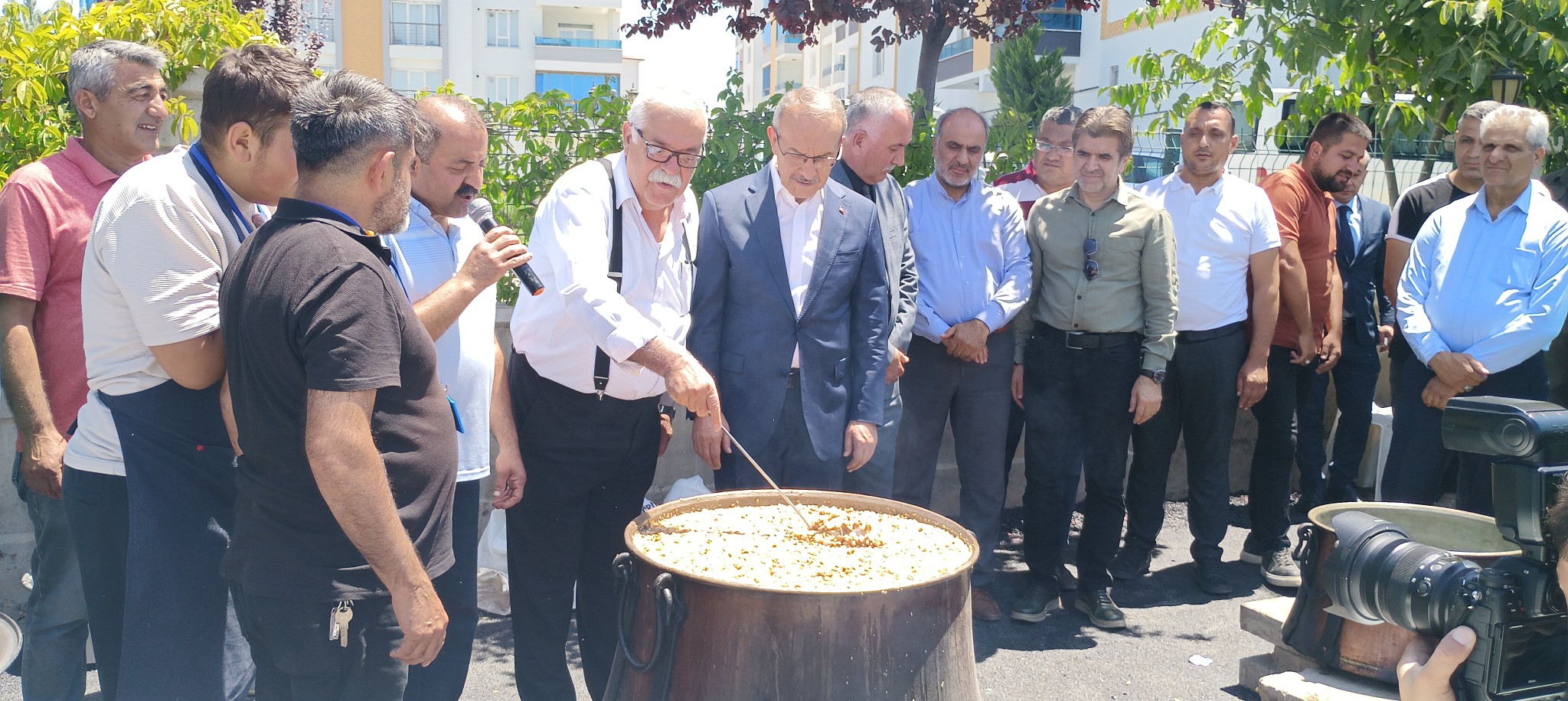 Ali Kapısı Derneği Aşure Etkinliği Düzenledi