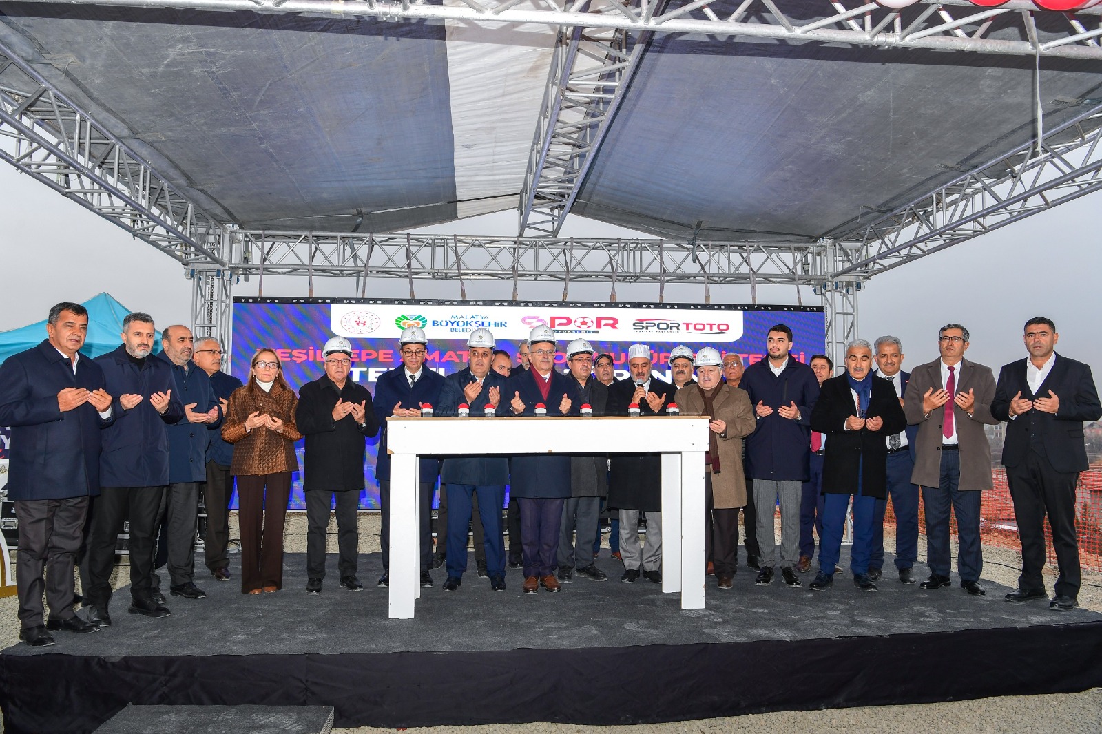 Amatör Spor Kulüpleri Tesisinin Temeli Atıldı