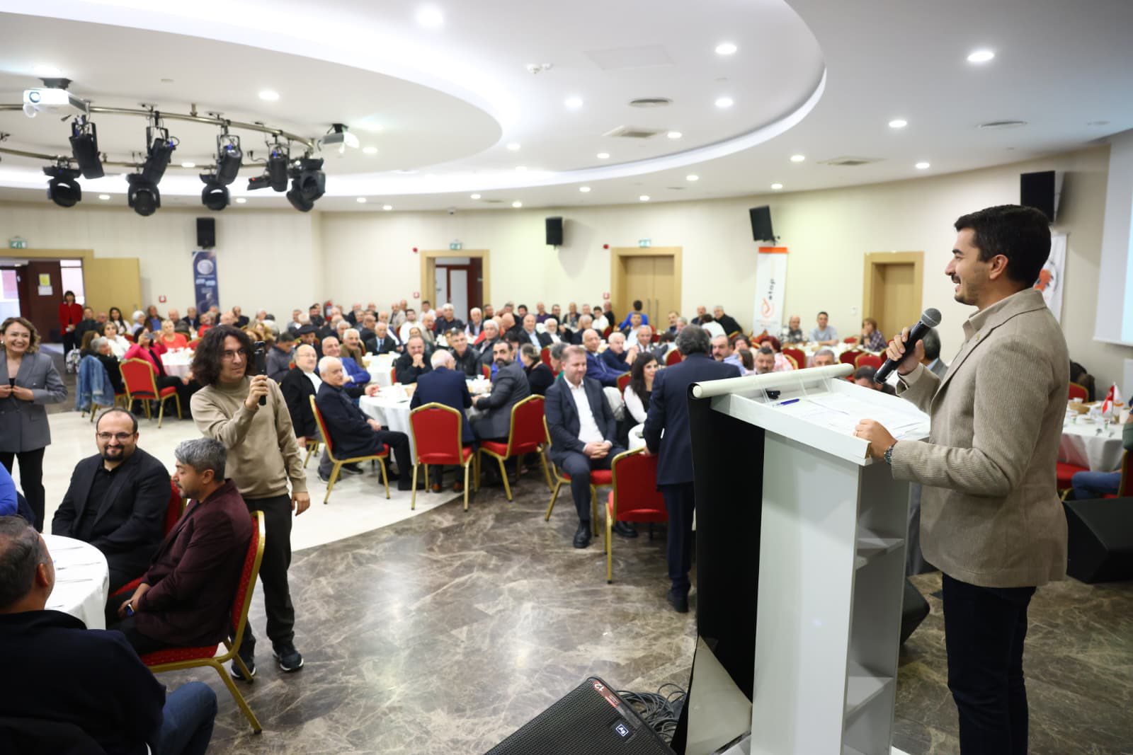 Ankara'da Bulgur Pilavına Kaşık Salladılar