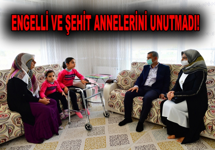 Annelerimiz Her Zaman Başımızın Tâcıdır