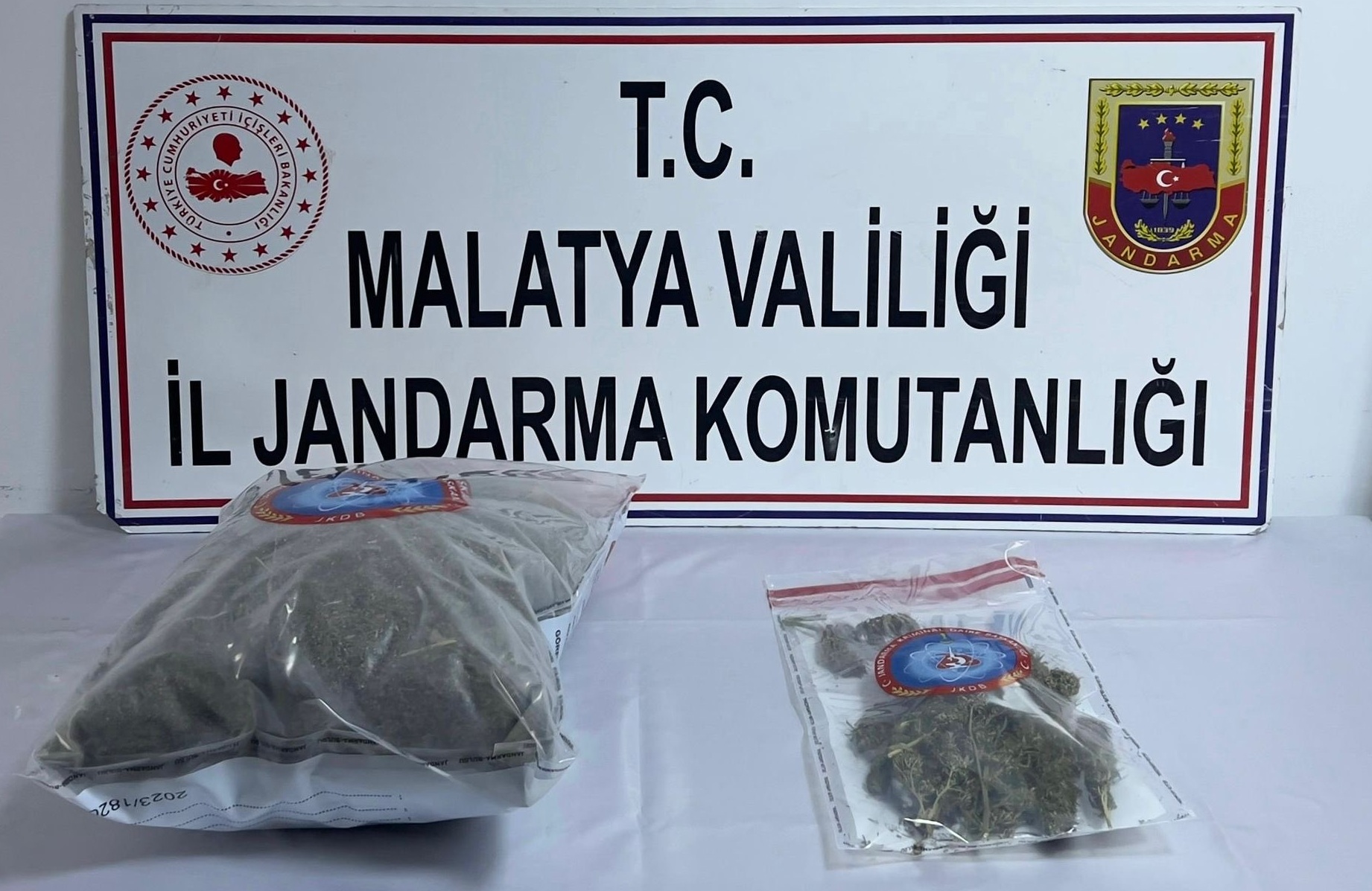 Arapgir'de Esrar Ele Geçirildi.