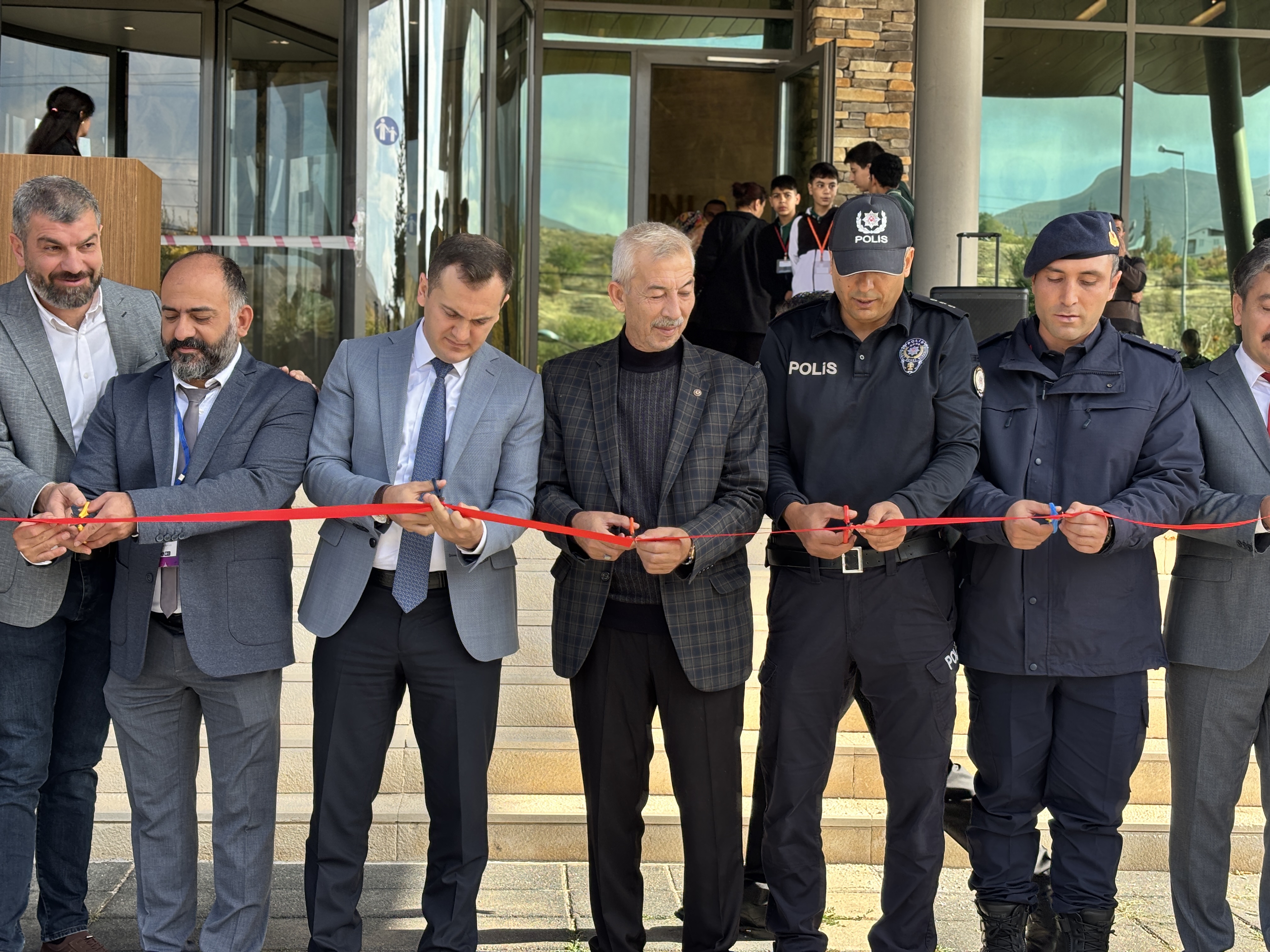 Arapgir de Bilim Şenliği Başladı
