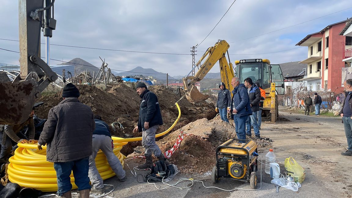 Arapgir'de Doğalgaz Çalışmaları Devam Ediyor