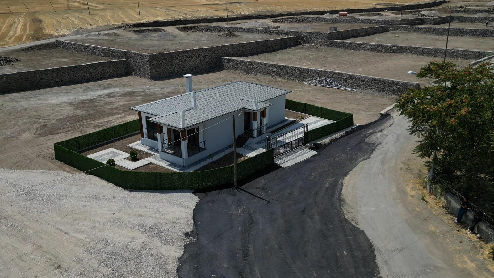 ARGUVAN BELEDİYESİ SOSYAL KONUT ARSALARINI SATIŞA ÇIKARIYOR