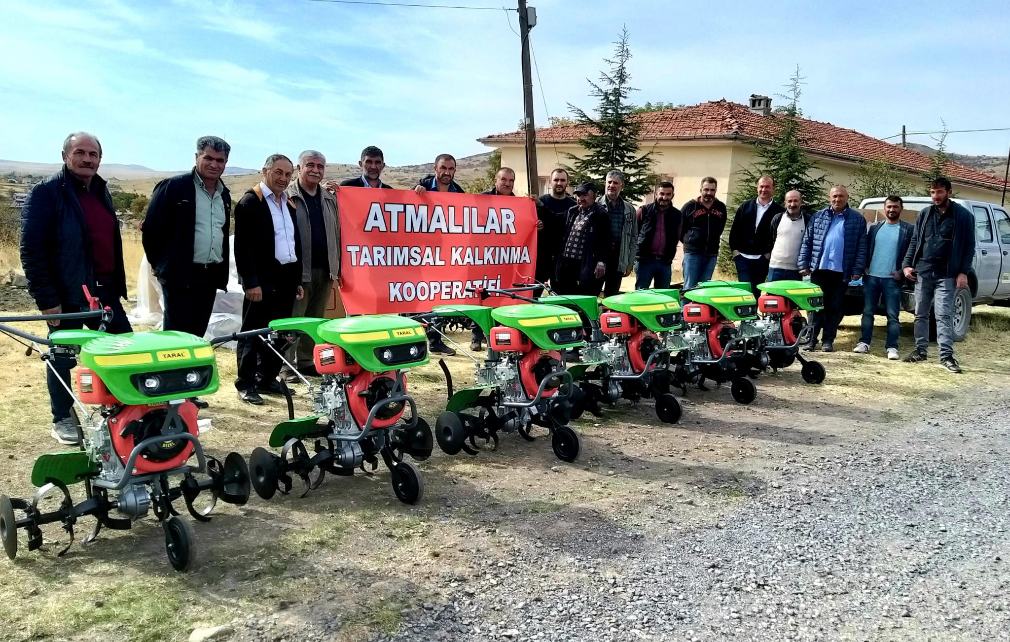 Atmalılar Kooperatifi Çapa Motoru Dağıttı