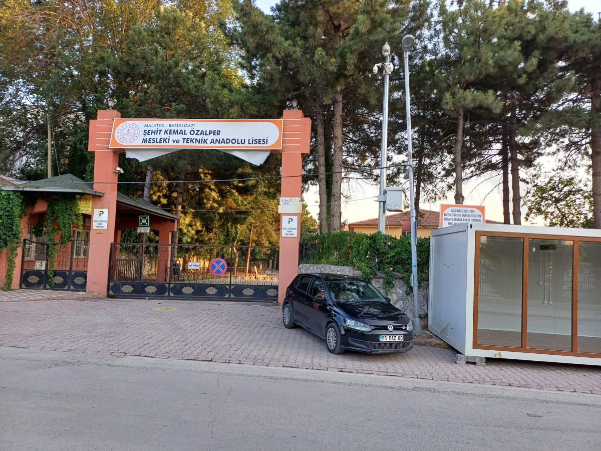 ŞKÖ'nün Yeri Kurtarıldı, Arazisini de Geri Verin