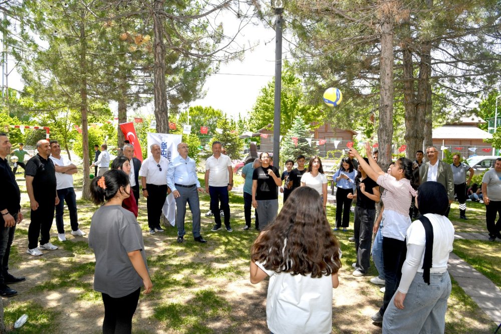 BAŞKAN ER LGS ÖĞRENCİLERİNE MORAL VERDİ