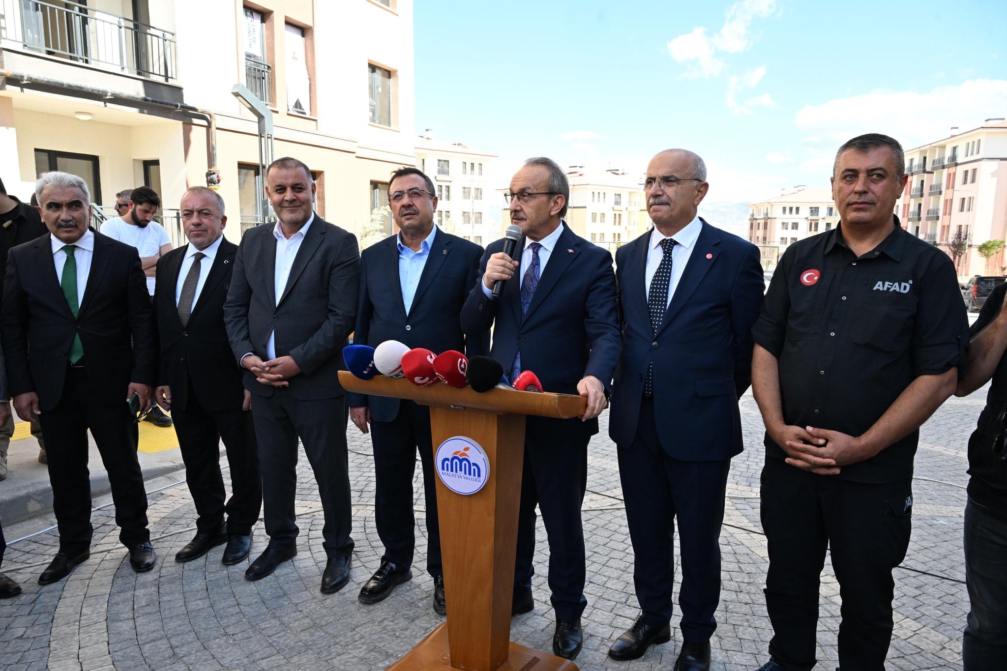 Bahçebaşı TOKİ Konutlarının Anahtarları Teslim Edildi