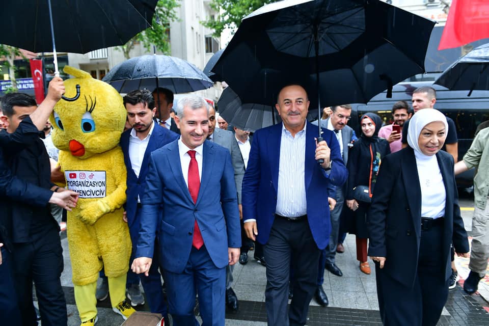 Bakan Çavuşoğlu,“ Kiraz Festivali Hâyırlı Uğurlu Olsun”