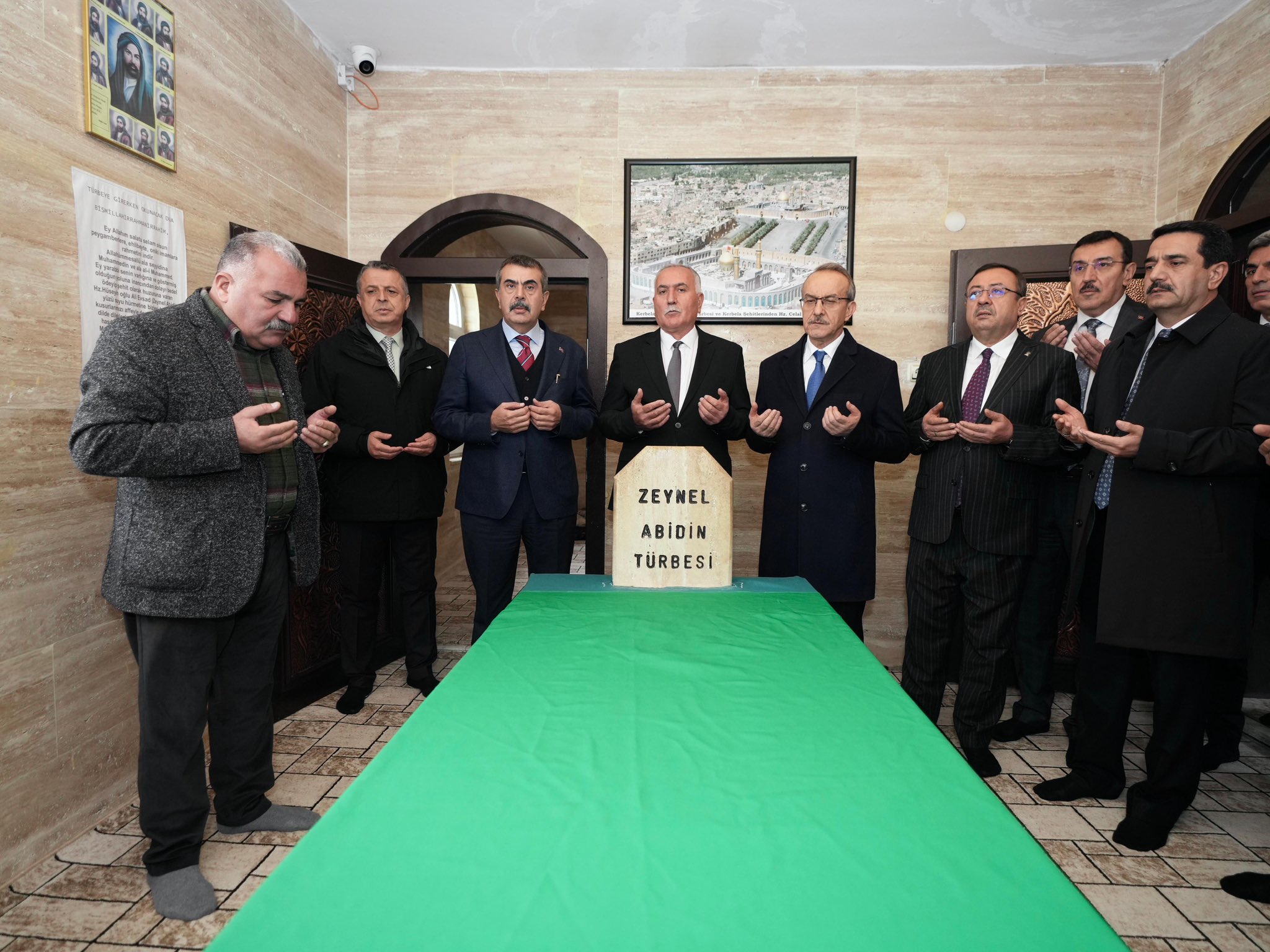 Bakan Yusuf Tekin, Cem Evini Ziyaret Etti