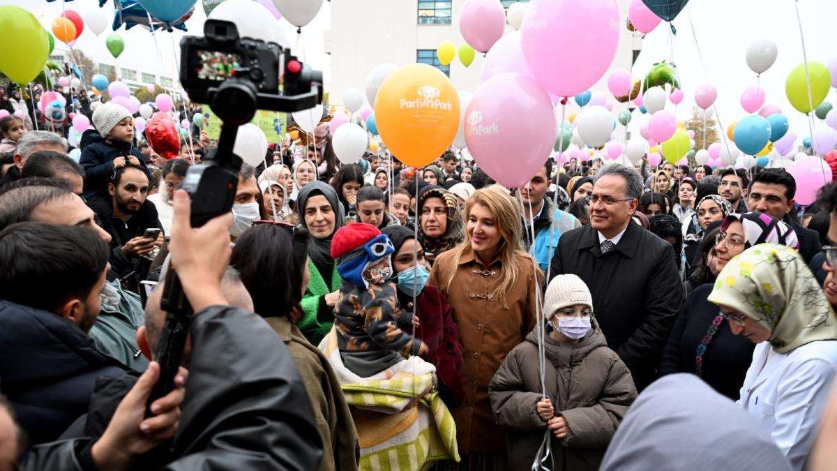 Balonlar Yusuf Eymen ve Zümra Asmin için Uçtu