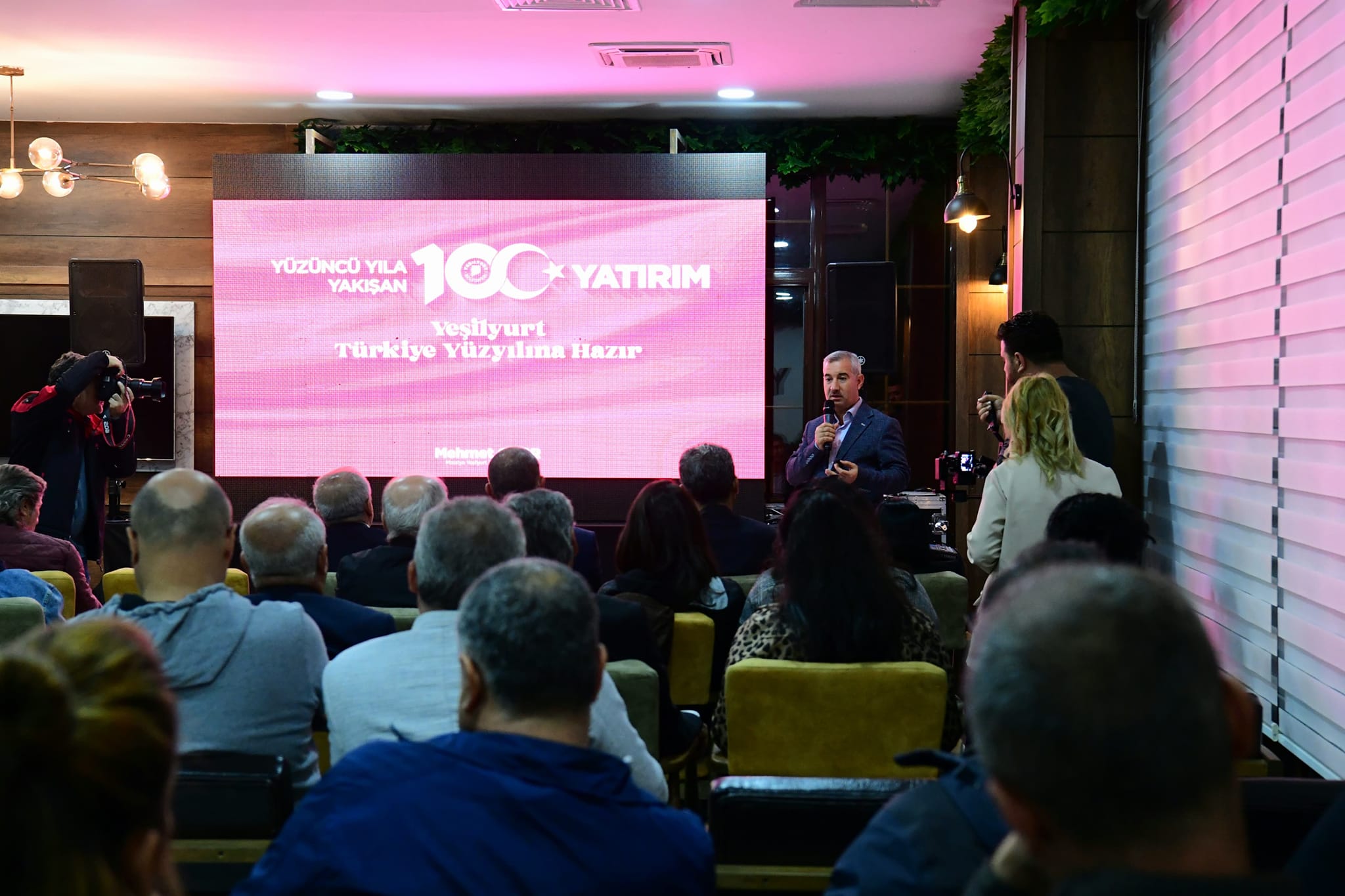 Başkan Çınar 100 Projesini Basına Anlattı