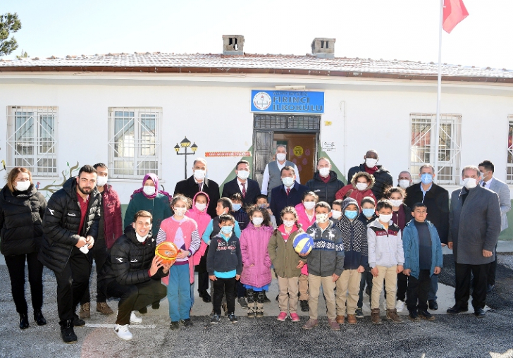 Başkan Gürkan, Fırıncılı Öğrencilere Sürpriz Yaptı