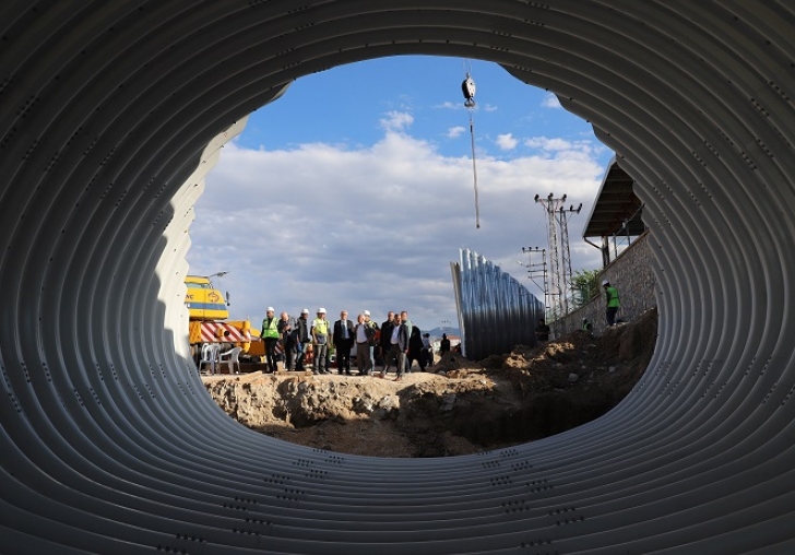 Battalgazi'de Tüp Geçitli Tren Köprüsü Yapılıyor