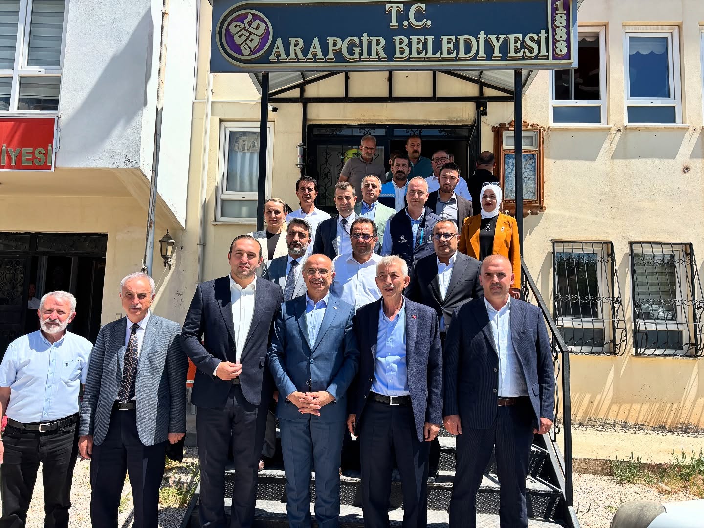 BAŞKAN ER ARAPGİR'İ ZİYARET ETTİ