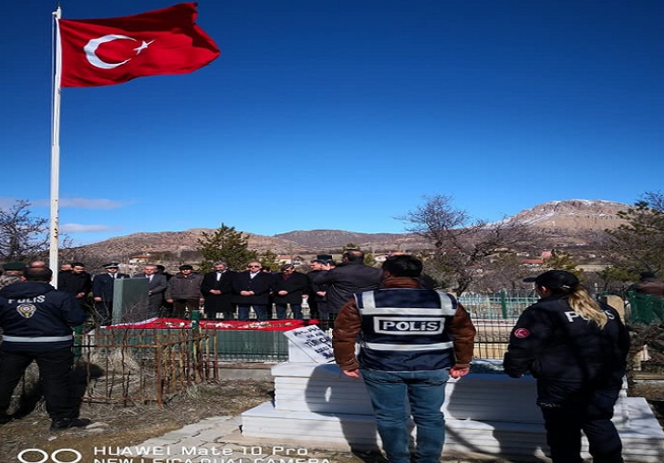 Behçet Oktay Hekimhan'da mezarı başında anıldı