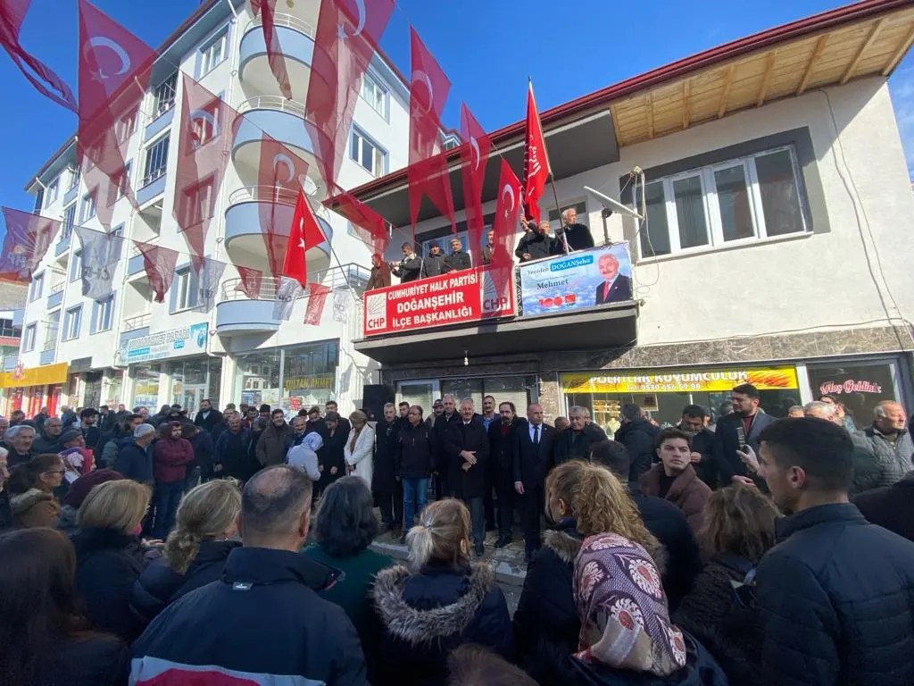 CHP Doğanşehir'de Sahaya 'Bayram'la İndi