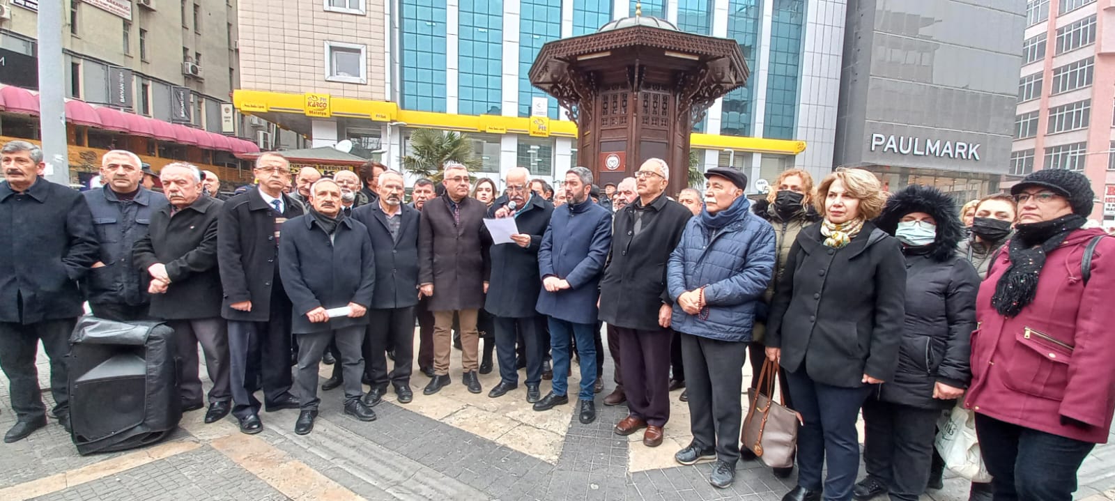 CHP, Emekli ve memurlara verilen yüzde 30 zammı protesto etti