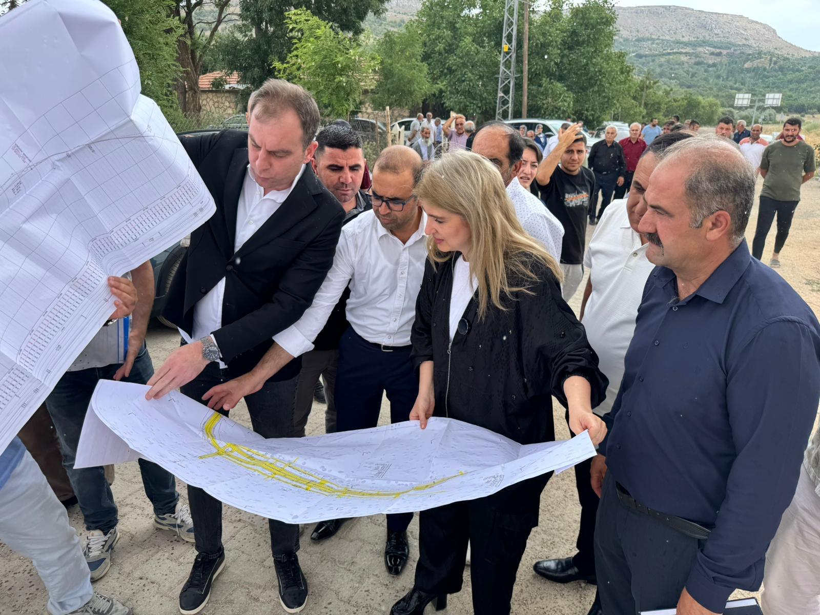 İkizce’de dört ayrı kavşak düzenlemesi yapılıyor