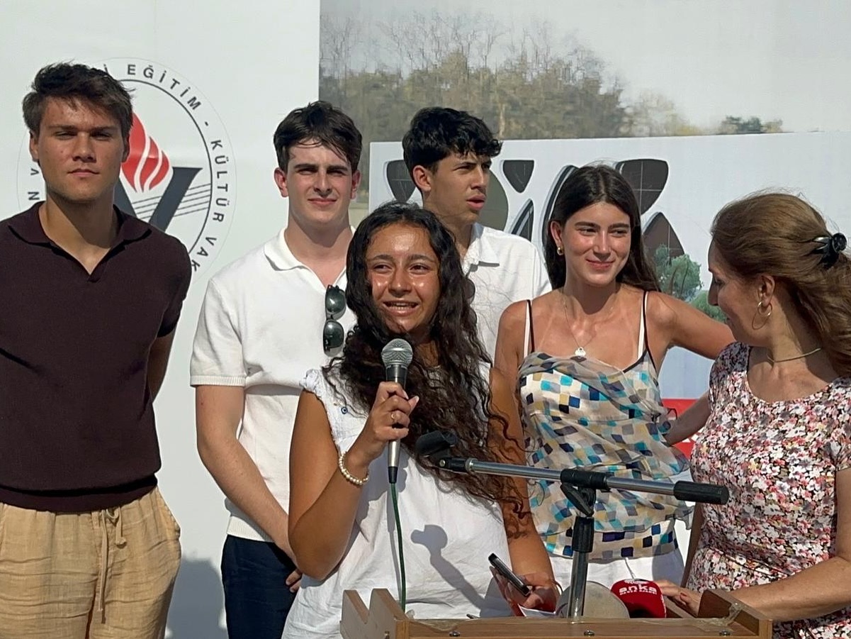İsviçre'den 5 Öğrenci ,Arguvan'da Etüt Merkezinin Temelini Attı