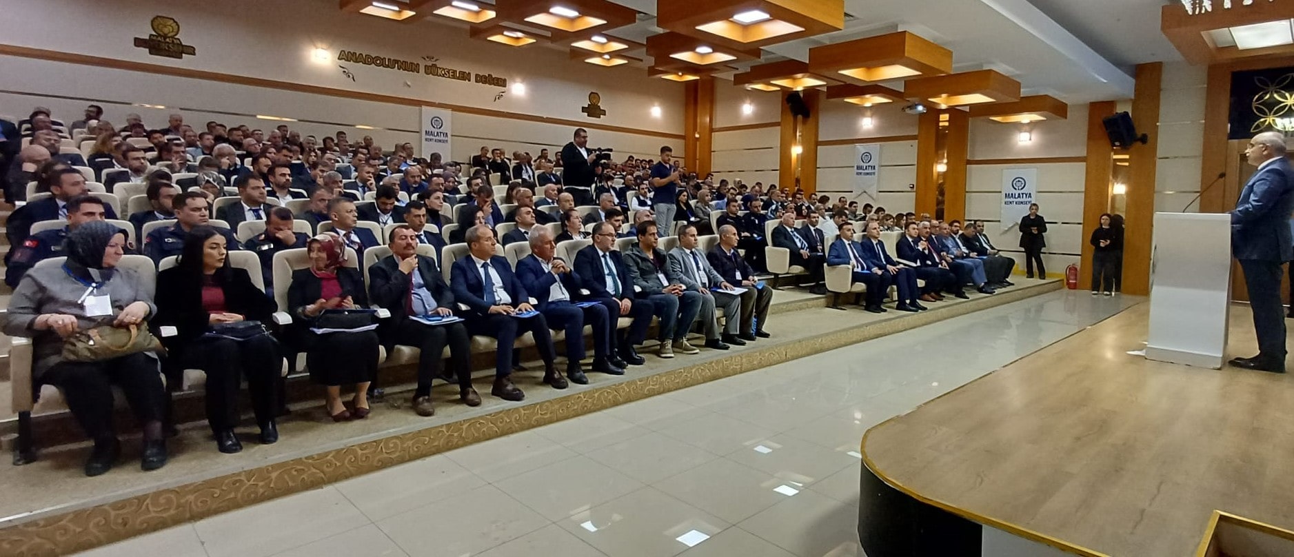Deprem Çalıştayı Yoğun Katılımla Gerçekleşti