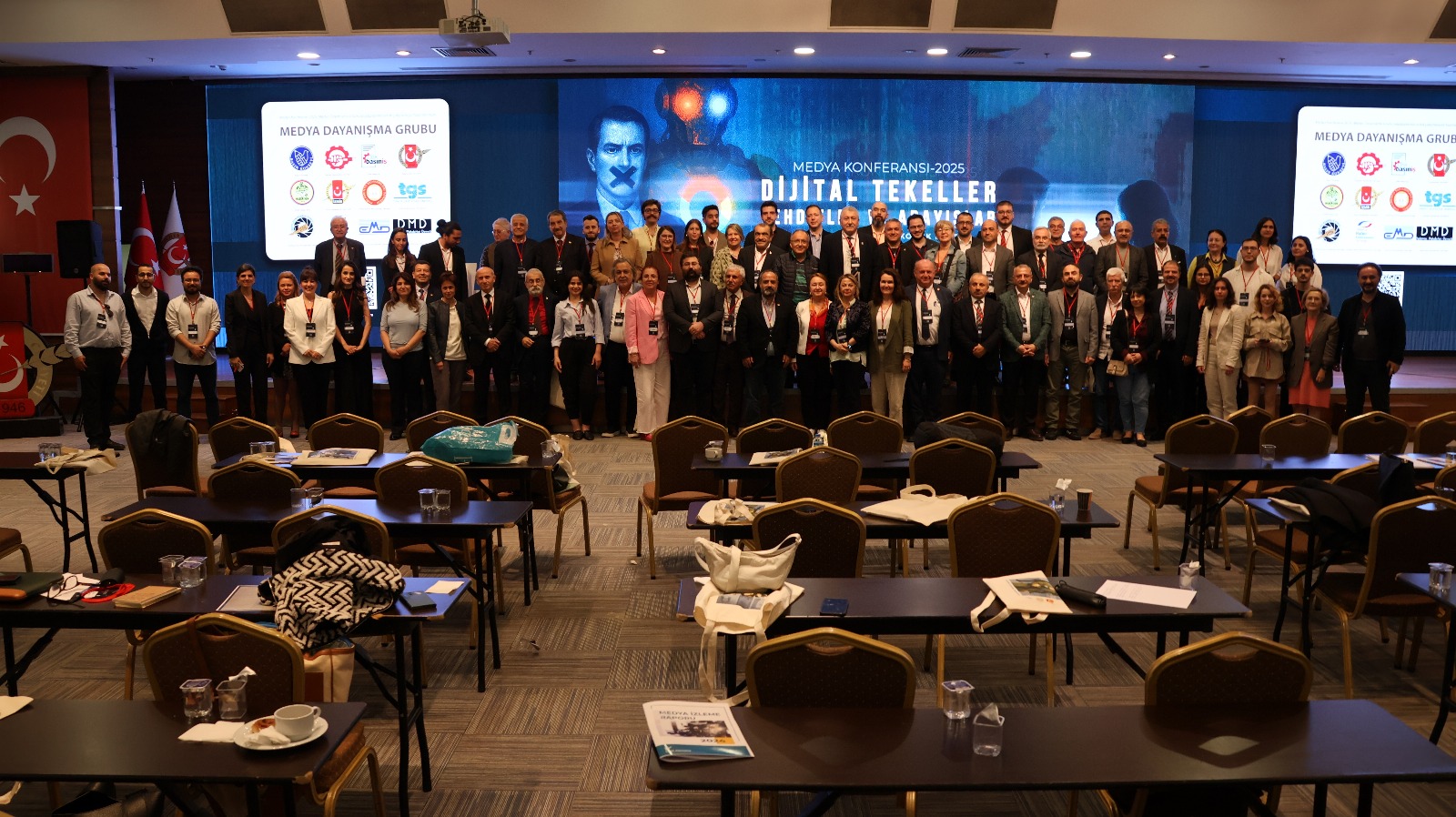 'Dijital Tekeller, Tehditler ve Arayışlar' konferansı sona erdi
