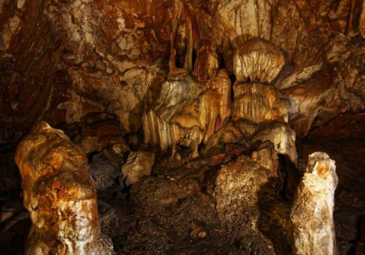 Doğanşehir'in saklı hazinesi: Damlataş Mağarası 