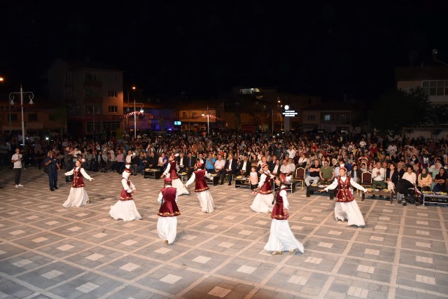 Doğanşehir Türkü Şöleni İlgi Gördü