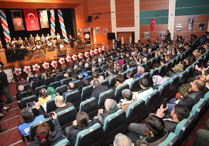 Emniyet Müdürü Yazdı, Polis Memurları Seslendirdi