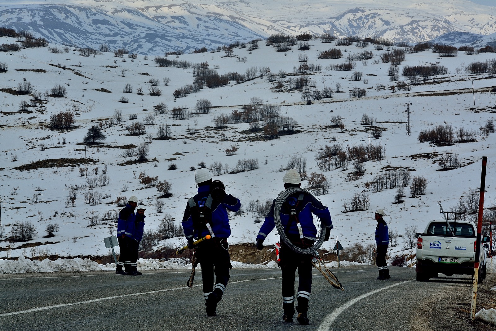 Fırat EDAŞ, Kış Şartlarına Karşı Sahada Önlem Alıyor