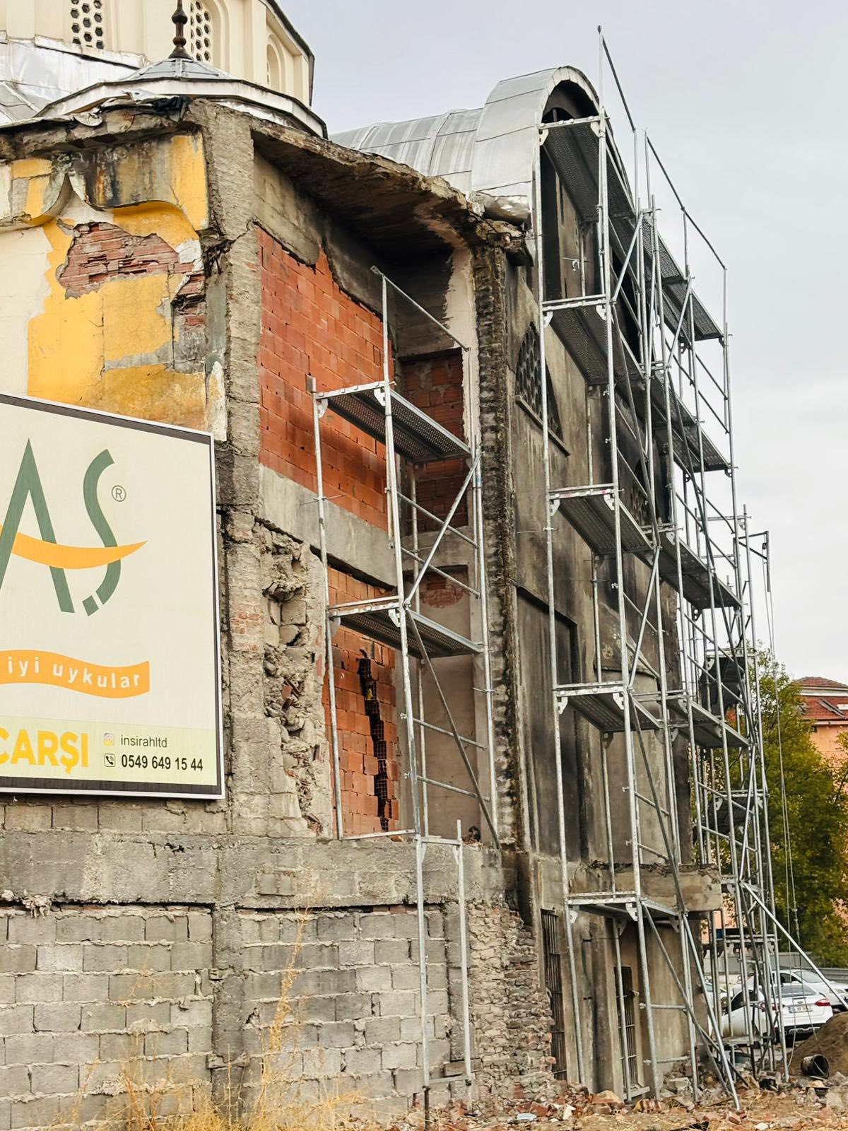 Fidanel: Hamidiye Camisi Yıkılana Kadar Takipçisiyim