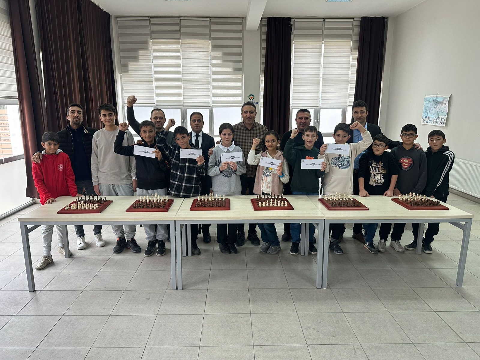 Öğrencilere Satranç Turnuvası düzenlendi