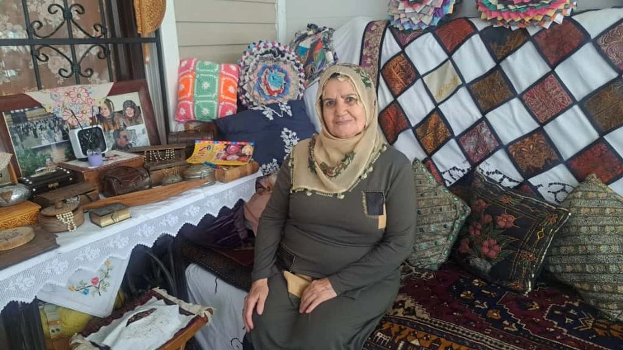 Gaz Lambası Işığında Okudu, Kitap Işığı Oldu