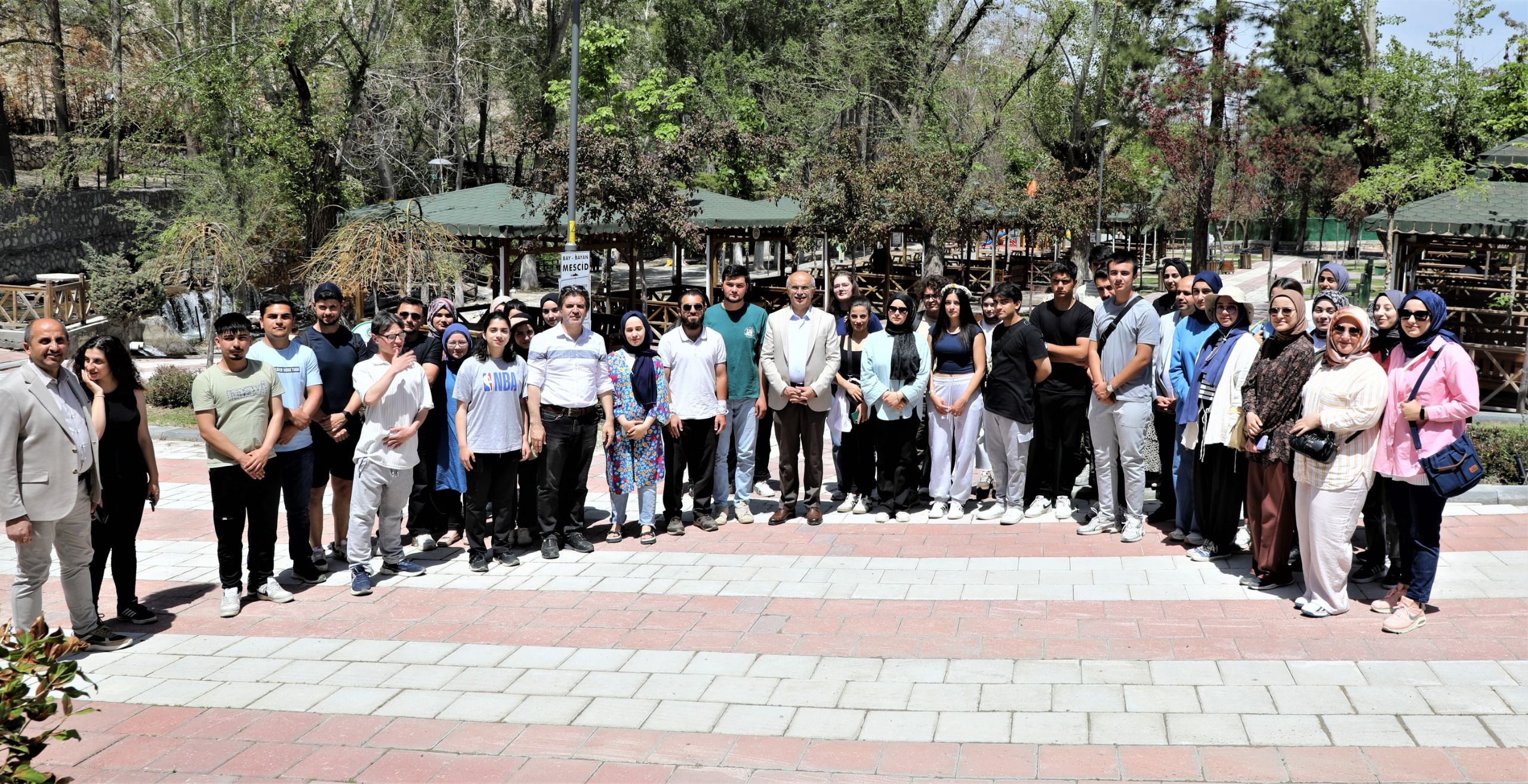 Gençler Konak’tan Horata’ya Doğa Yürüyüşü Yaptı