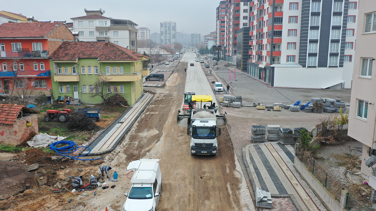 Göztepe Mahallesinin Yolu Asfaltlanıyor