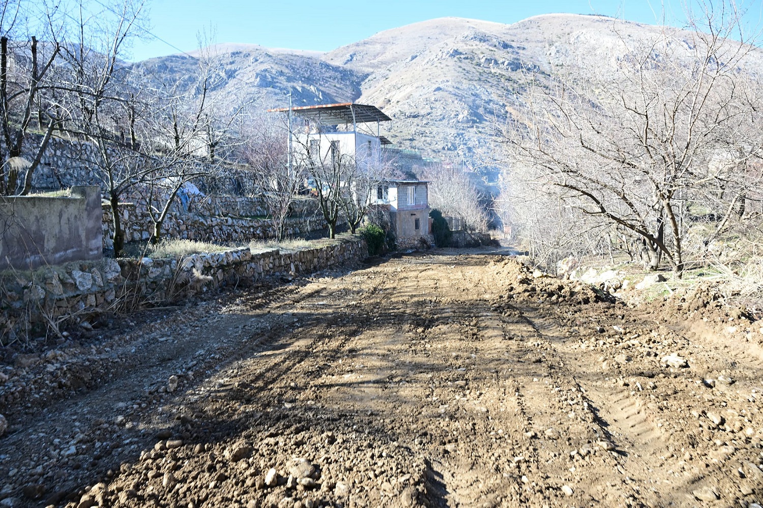 GÜNDÜZBEY'DE İMAR YOLU AÇILIYOR