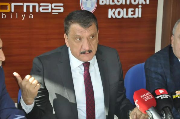 GÜRKAN: YENİ MALATYASPOR İÇİN TEK YÜREK OLALIM