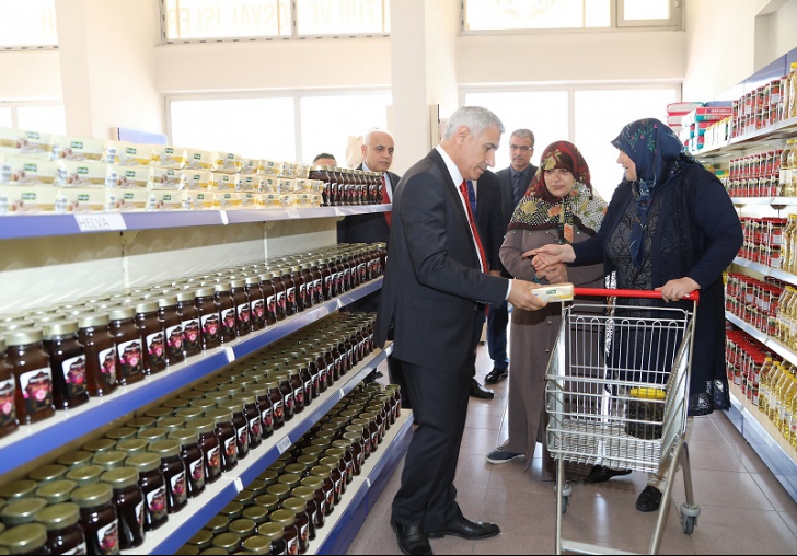 HAYIR ÇARŞISI, 40 BİN AİLENİN YÜZÜNÜ GÜLDÜRDÜ