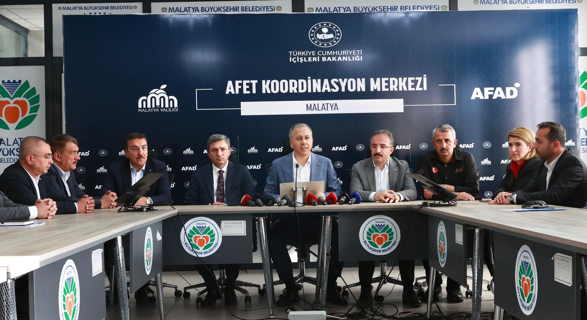 İçişleri Bakanı Ali Yerlikaya, Malatya'da İncelemelerde Bulundu
