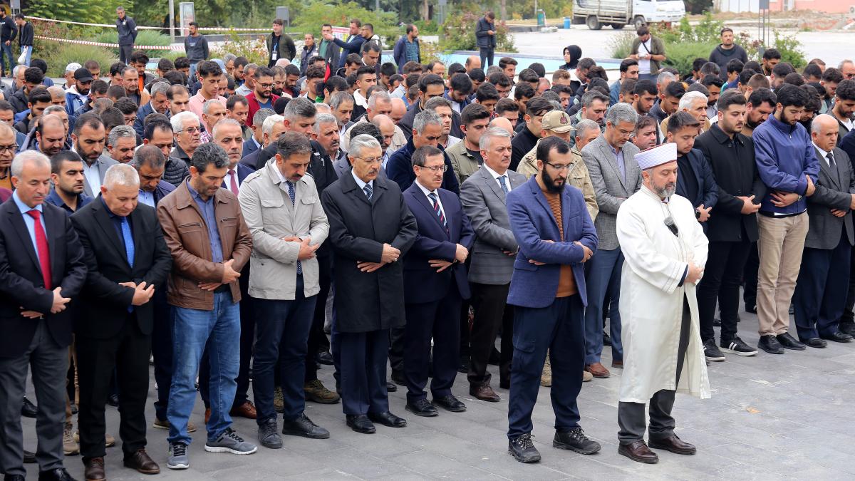 İnönü Üniversitesinden Filistin’e Destek Yürüyüşü