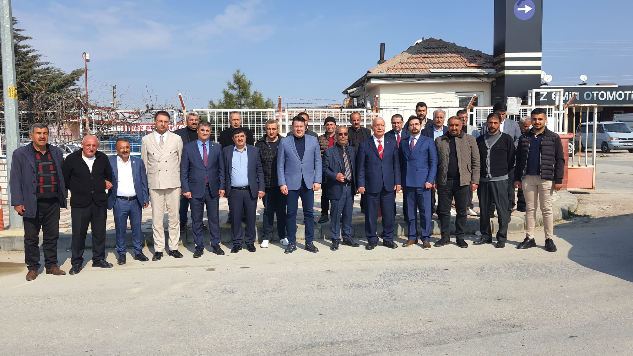 İYİ Parti Adayları Esnafları Ziyaret Etti